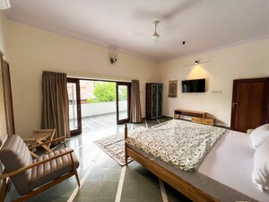 Bedroom in 5 BHK Independent House at Civil Lines – for Rent