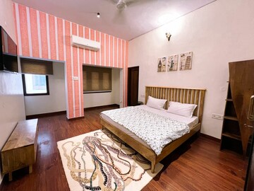 Bedroom in 5 BHK Independent House at Civil Lines – for Rent