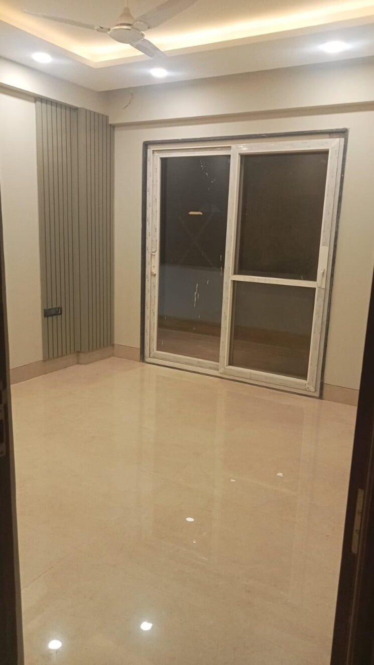 Room, rof-alante 2.5 Bedroom 600 Sq.Ft. Apartment In Sector 108 Gurgaon 9247541