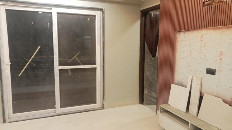 Room, rof-alante 2.5 Bedroom 600 Sq.Ft. Apartment In Sector 108 Gurgaon 9247541