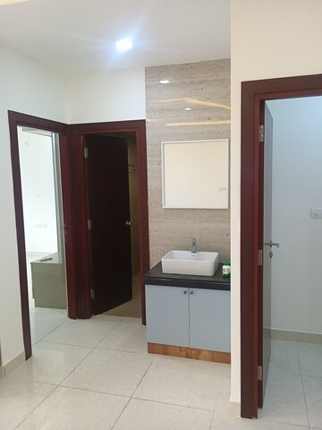 Room in 3.5 BHK Apartment at Prestige High Fields, Gachibowli – for Rent
