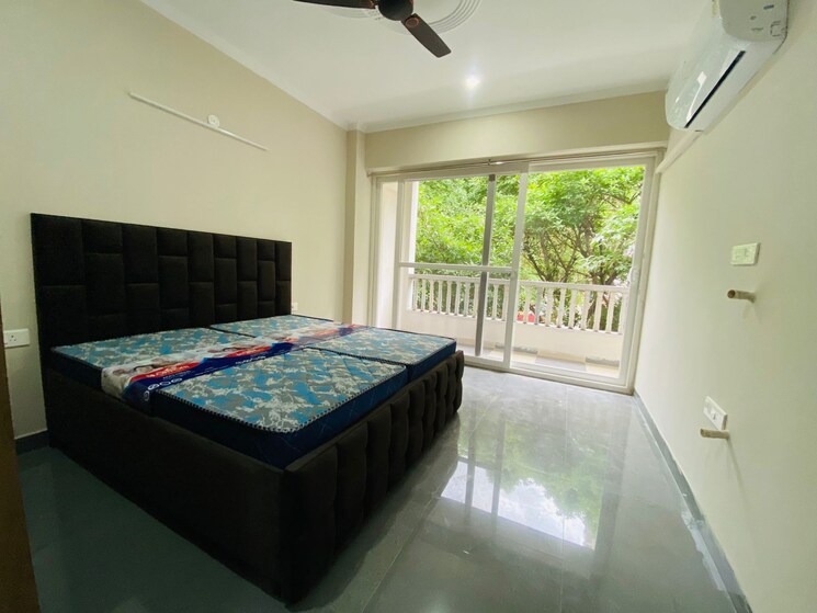 Bedroom, sector 43 3 Bedroom 1935 Sq.Ft. Builder Floor In Sector 43 Gurgaon 9247830