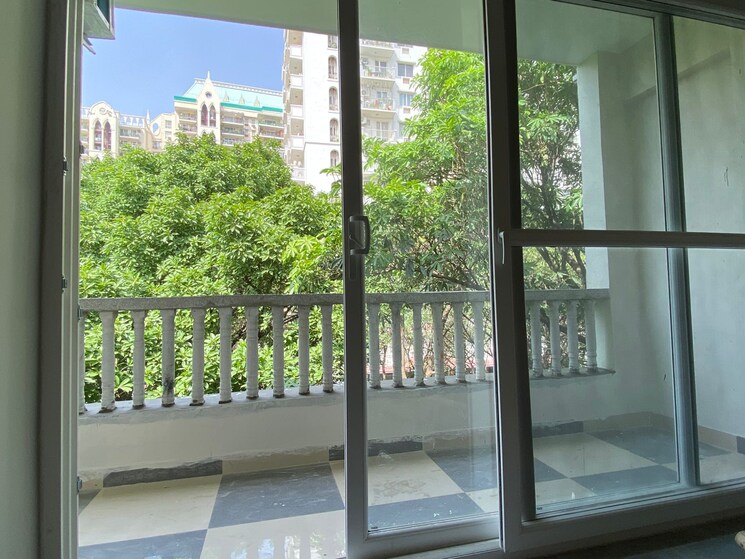 Balcony, sector 43 3 Bedroom 1900 Sq.Ft. Builder Floor In Sector 43 Gurgaon 9247682