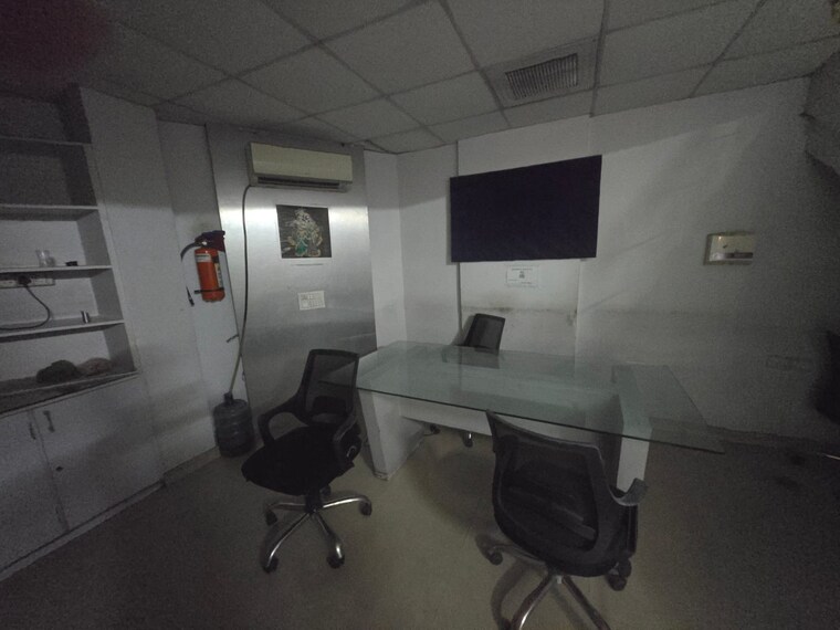 Team Area, c scheme Commercial Office Space 3700 Sq.Ft. In C Scheme Jaipur 9247736