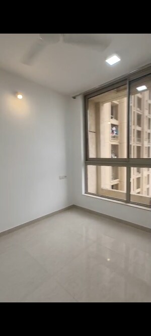 Room in 1 BHK Apartment at Hiranandani Estate Solitaire C, Ghodbunder Road – for Rent