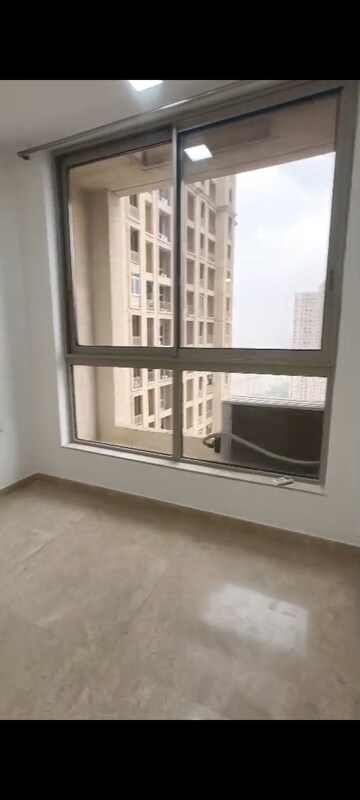 Room in 1 BHK Apartment at Hiranandani Estate Solitaire C, Ghodbunder Road – for Rent
