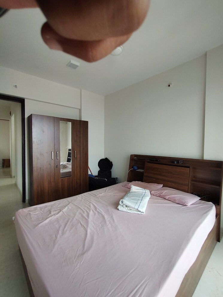 Master Bedroom, dosti-oro-67 2.5 Bedroom 652 Sq.Ft. Apartment In Kandivali West Mumbai 9247946