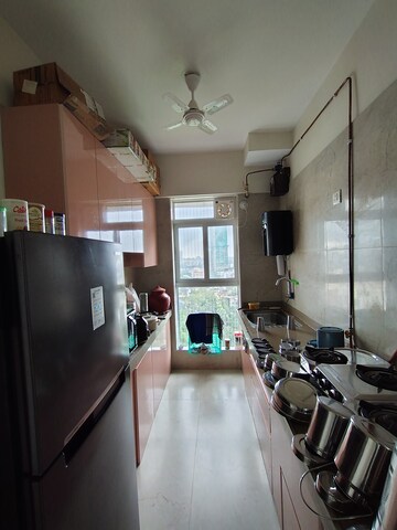 Kitchen in 2.5 BHK Apartment at Dosti Oro 67, Kandivali West – for Rent