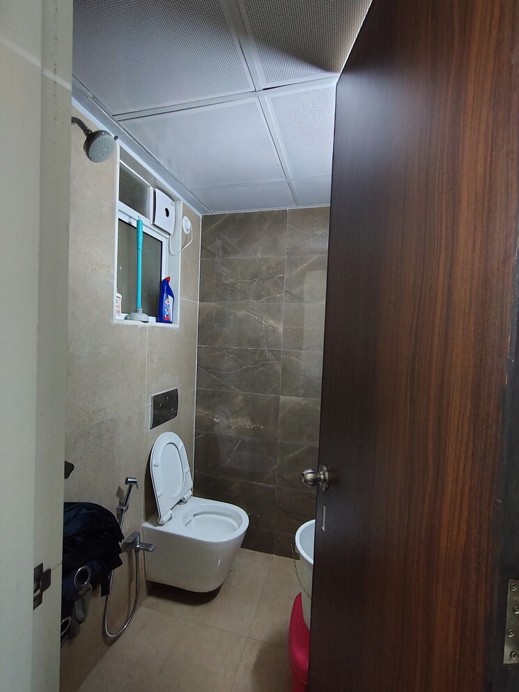 Master Bedroom, dosti-oro-67 2.5 Bedroom 652 Sq.Ft. Apartment In Kandivali West Mumbai 9247946