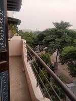 3 BHK + Servant Room 275 Sq.Yd. Builder Floor in BPTP Park 81