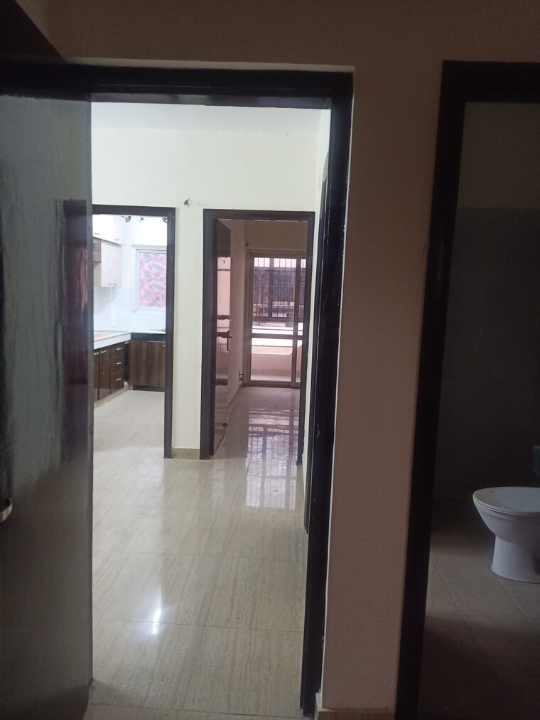 Room, bptp-park-81 3 Bedroom 275 Sq.Yd. Builder Floor In Sector 81 Faridabad 9247973