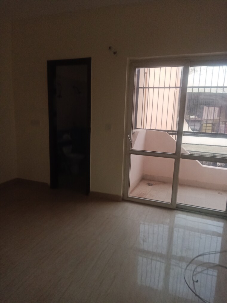 Room, bptp-park-81 3 Bedroom 275 Sq.Yd. Builder Floor In Sector 81 Faridabad 9247973