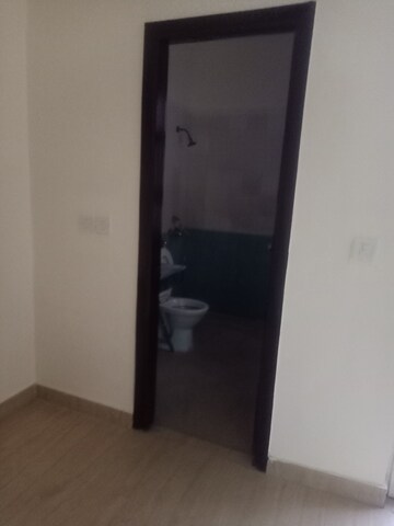 Furnished Amenities in 3 BHK Builder Floor at BPTP Park 81, Sector 81 – for Rent