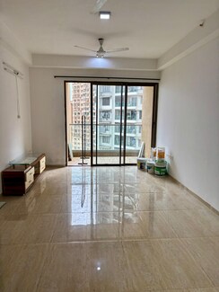 2 BHK Apartment For Sale in Rashi Tower
