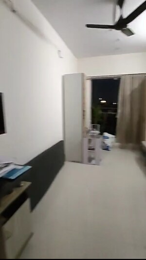 1.5 BHK Apartment For Rent in Rehmat Building Dadar East, Dadar East