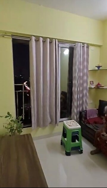 Bathroom in 1.5 BHK Apartment at Rehmat Building Dadar East, Dadar East – for Rent