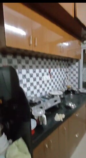 Kitchen in 1.5 BHK Apartment at Rehmat Building Dadar East, Dadar East – for Rent