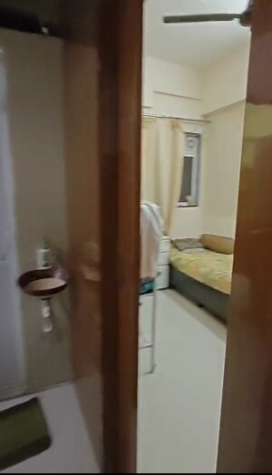Bathroom in 1.5 BHK Apartment at Rehmat Building Dadar East, Dadar East – for Rent