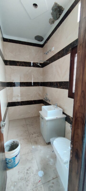 Furnished Amenities in 3 BHK Independent House at Gms Road – for Rent
