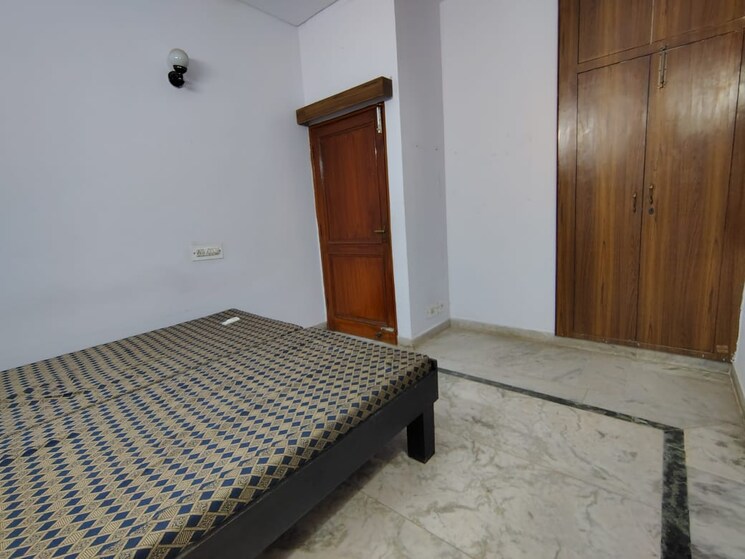 Bedroom, dlf city phase 3 2 Bedroom 1800 Sq.Ft. Independent House In Dlf City Phase 3 Gurgaon 9248000