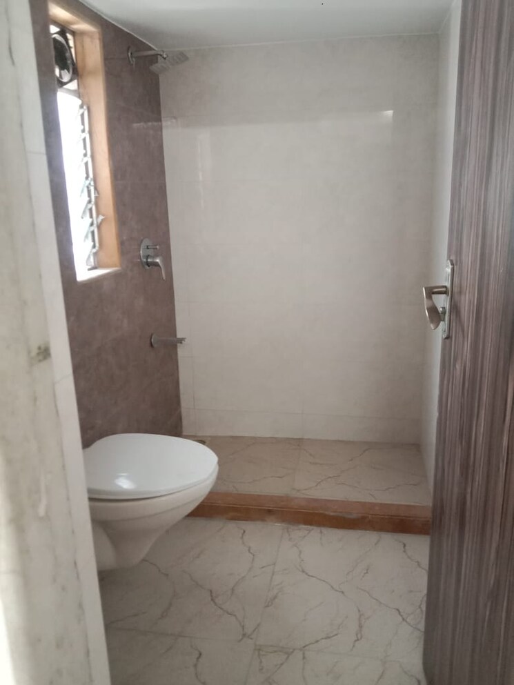 Bathroom, dosti-eastern-bay-phase-1 2 Bedroom 545 Sq.Ft. Apartment In Wadala Mumbai 9248124