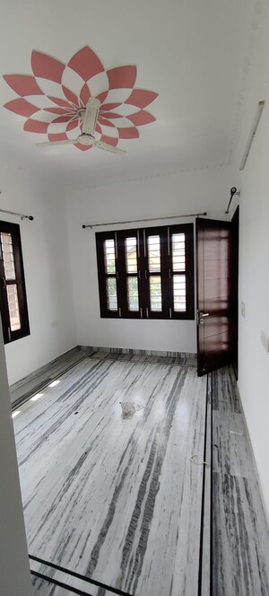 Room in 1.5 BHK Independent House at Govind Garh – for Rent