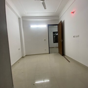 Room in 2 BHK Builder Floor at Chattarpur – for Rent