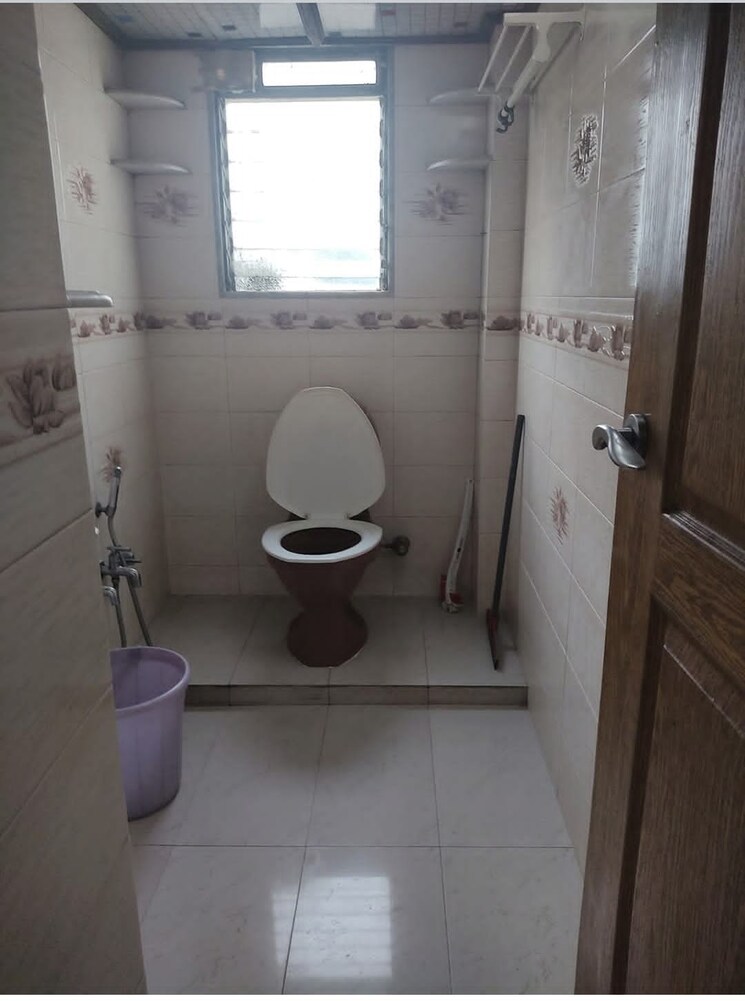 Bathroom, samudra-darshan-bandra 1.5 Bedroom 450 Sq.Ft. Apartment In Bandra West Mumbai 9248047
