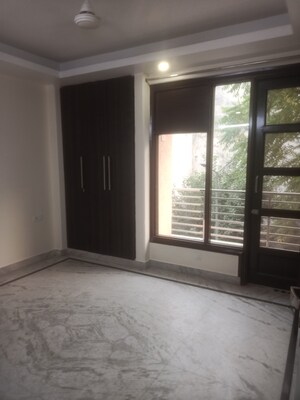 Room in 2 BHK Builder Floor at Vasant Kunj – for Rent