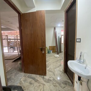  1 BHK Builder Floor at Chattarpur – for Rent