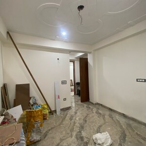 Room in 1 BHK Builder Floor at Chattarpur – for Rent