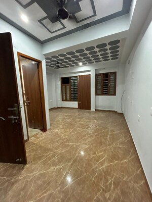 Room in 3 BHK Apartment at A3S Homes, Palam Vihar – for Rent