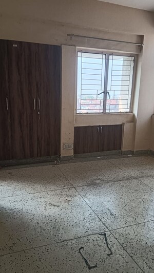 Room in 2 BHK Apartment at Vasant Kunj – for Rent