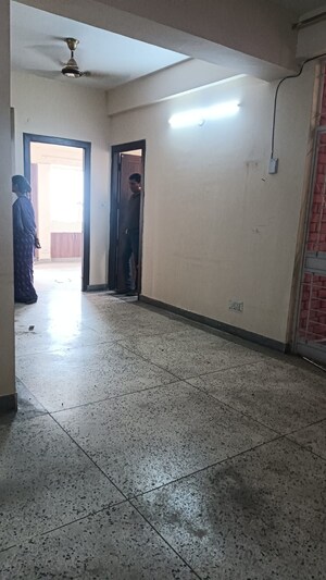 Room in 2 BHK Apartment at Vasant Kunj – for Rent