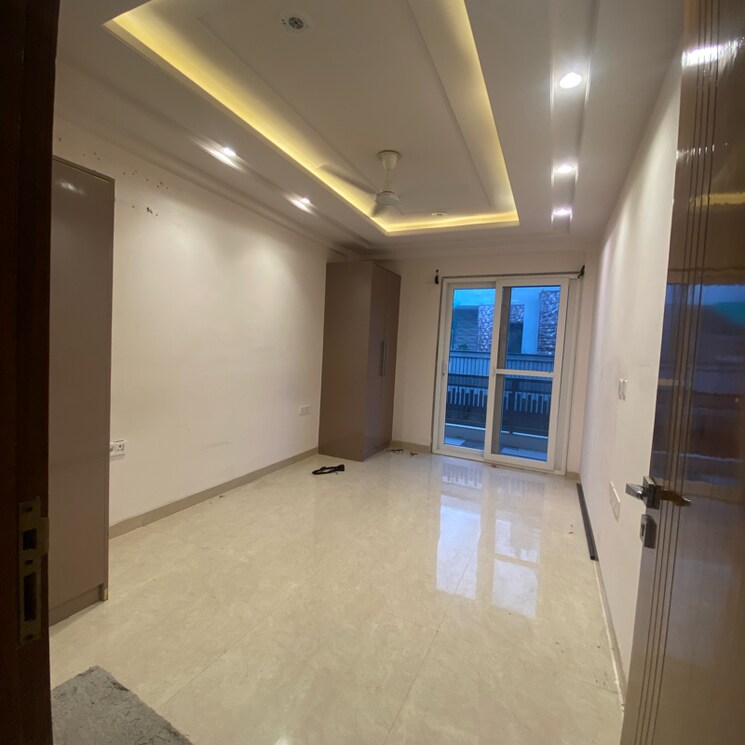 Room, chattarpur 4 Bedroom 1500 Sq.Ft. Builder Floor In Chattarpur Delhi 9248117