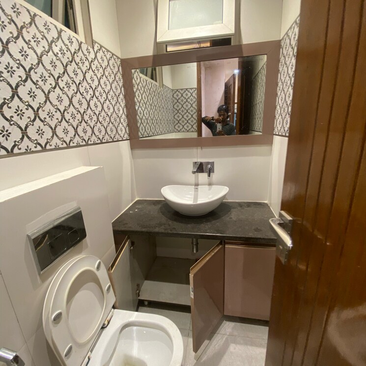 Bathroom, chattarpur 4 Bedroom 1500 Sq.Ft. Builder Floor In Chattarpur Delhi 9248117