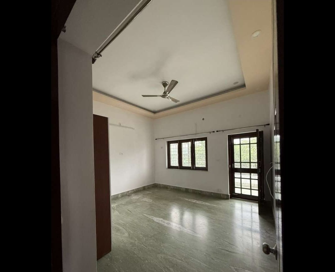 2 BHK Apartment For Rent in Setia Rock Valley Residency