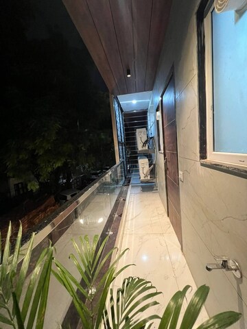 Balcony in 1 RK Builder Floor at Saket – for Rent