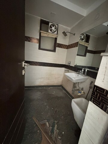 Kitchen in 2 BHK Builder Floor at Malviya Nagar – for Rent