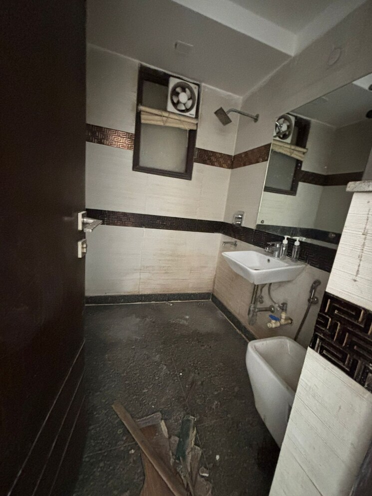 Kitchen, malviya nagar 2 Bedroom 1200 Sq.Ft. Builder Floor In Malviya Nagar Delhi 9248115