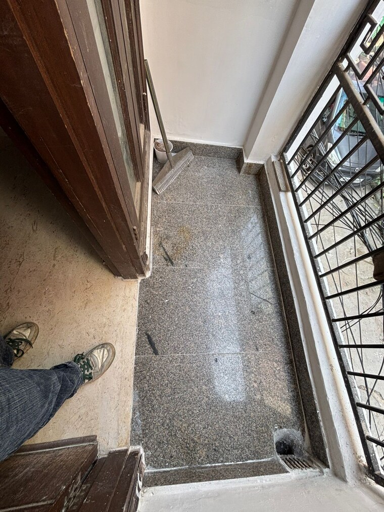 Balcony, malviya nagar 2 Bedroom 1200 Sq.Ft. Builder Floor In Malviya Nagar Delhi 9248115