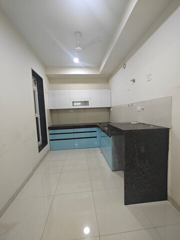 Building Lobby in 2.5 BHK Apartment at L & T Seawoods Residences Phase 1 Part A, Seawoods – for Rent