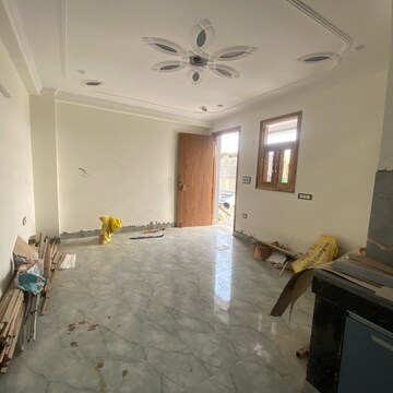 Bedroom in 1 RK Builder Floor at Chattarpur – for Rent