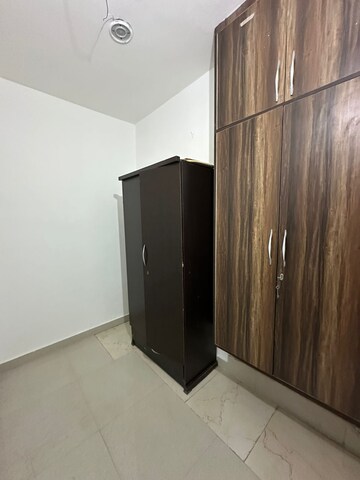 Room in 2 BHK Builder Floor at Ansal Sushant Lok I, Sector 43 – for Rent