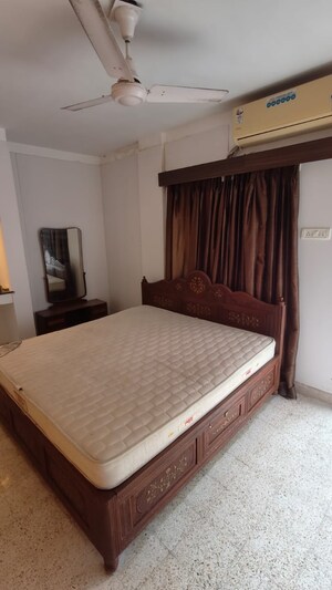Bedroom in 3 BHK Apartment at Natasha Enclave, Kondhwa – for Rent