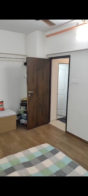 Room in 1 BHK Apartment at Sanghvi Ecocity, Mahajanwadi – for Rent