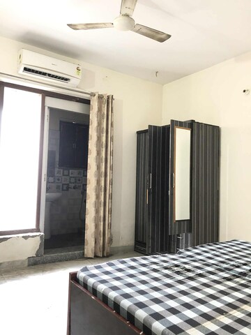 Bedroom in 2 BHK Apartment at Sector 15 – for Rent