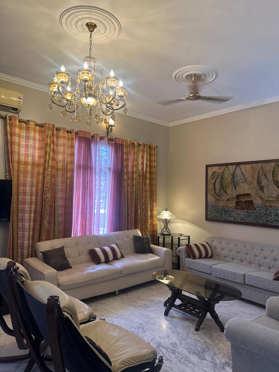 3 BHK Builder Floor For Rent in Sector 36