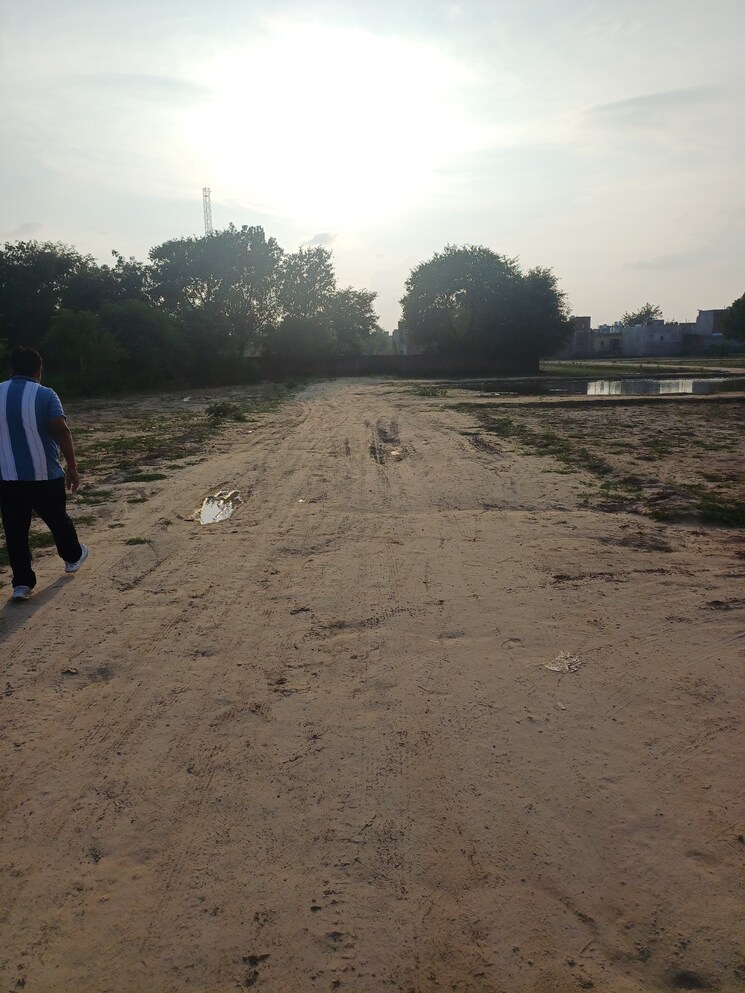 undefined, bhopani  90 Sq.Yd. Plot In Bhopani Faridabad 9248297