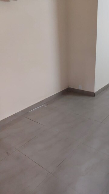 Room in 2 BHK Builder Floor at Unitech South City II, Sector 50 – for Rent